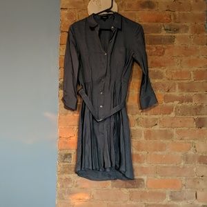 Theory linen dress with belt and attached slip